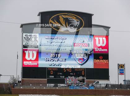 Thumbnail 2 in Mound City/Craig vs. Southwest/Hale/Tina-Avalon (MSHSAA 8-Man Championship) photogallery.
