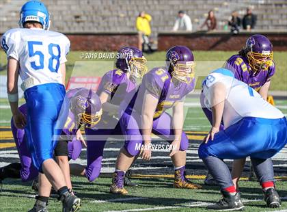 Thumbnail 1 in Mound City/Craig vs. Southwest/Hale/Tina-Avalon (MSHSAA 8-Man Championship) photogallery.