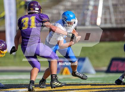 Thumbnail 3 in Mound City/Craig vs. Southwest/Hale/Tina-Avalon (MSHSAA 8-Man Championship) photogallery.