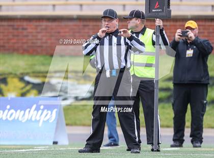 Thumbnail 1 in Mound City/Craig vs. Southwest/Hale/Tina-Avalon (MSHSAA 8-Man Championship) photogallery.