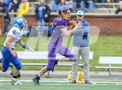 Thumbnail 2 in Mound City/Craig vs. Southwest/Hale/Tina-Avalon (MSHSAA 8-Man Championship) photogallery.