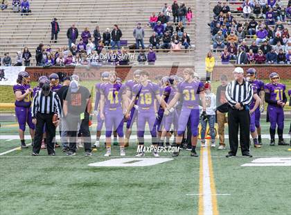 Thumbnail 1 in Mound City/Craig vs. Southwest/Hale/Tina-Avalon (MSHSAA 8-Man Championship) photogallery.