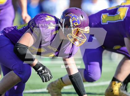 Thumbnail 2 in Mound City/Craig vs. Southwest/Hale/Tina-Avalon (MSHSAA 8-Man Championship) photogallery.
