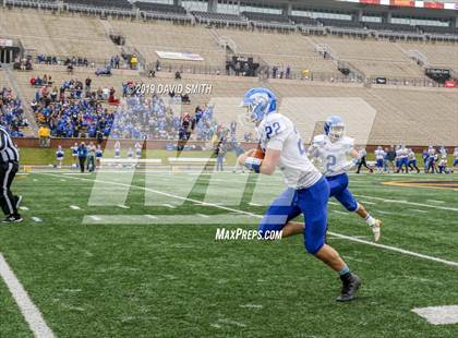 Thumbnail 2 in Mound City/Craig vs. Southwest/Hale/Tina-Avalon (MSHSAA 8-Man Championship) photogallery.