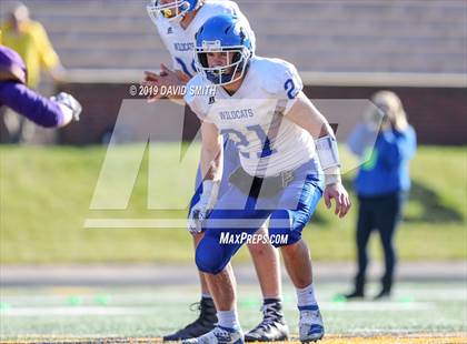 Thumbnail 2 in Mound City/Craig vs. Southwest/Hale/Tina-Avalon (MSHSAA 8-Man Championship) photogallery.