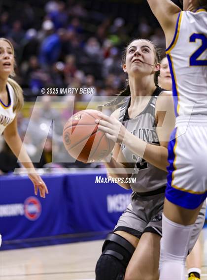 Thumbnail 2 in Skyline vs St. Vincent (MSHSAA Class 2 Championship) photogallery.