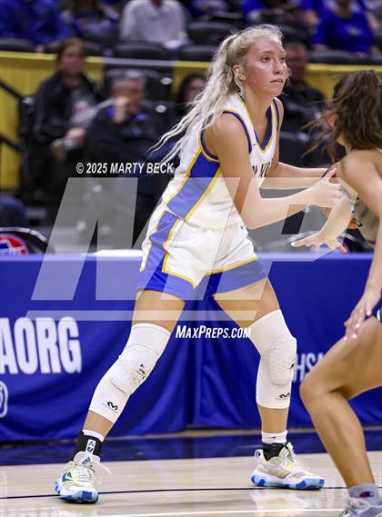 Thumbnail 1 in Skyline vs St. Vincent (MSHSAA Class 2 Championship) photogallery.