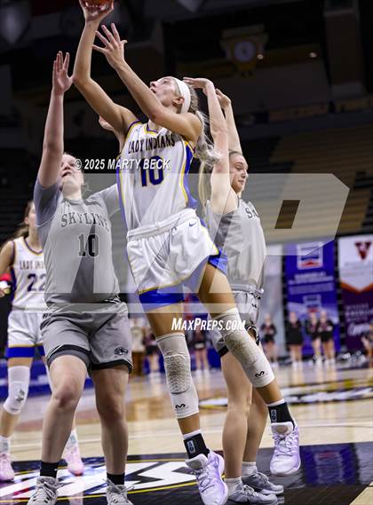 Thumbnail 3 in Skyline vs St. Vincent (MSHSAA Class 2 Championship) photogallery.