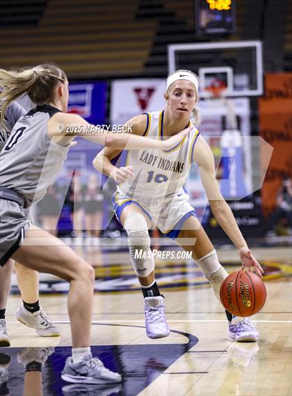Thumbnail 1 in Skyline vs St. Vincent (MSHSAA Class 2 Championship) photogallery.