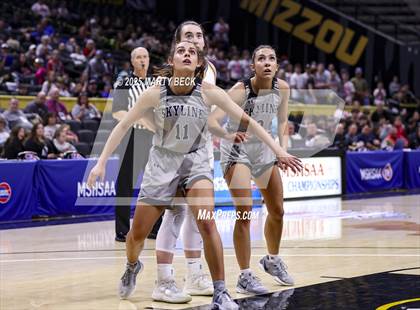 Thumbnail 2 in Skyline vs St. Vincent (MSHSAA Class 2 Championship) photogallery.