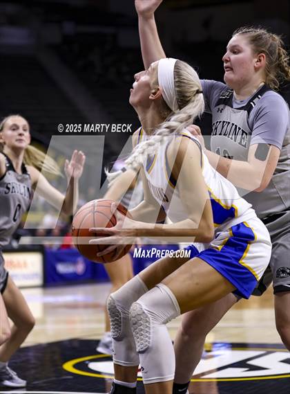 Thumbnail 2 in Skyline vs St. Vincent (MSHSAA Class 2 Championship) photogallery.