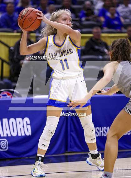 Thumbnail 2 in Skyline vs St. Vincent (MSHSAA Class 2 Championship) photogallery.