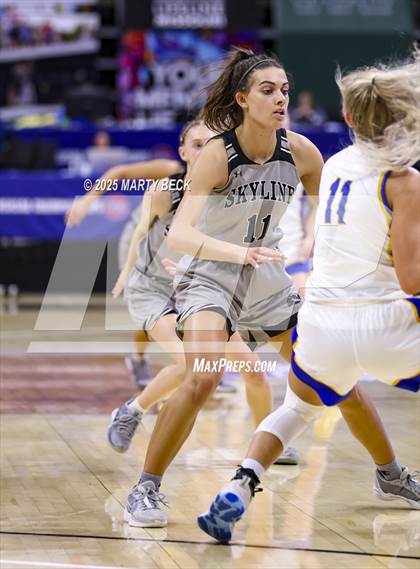Thumbnail 2 in Skyline vs St. Vincent (MSHSAA Class 2 Championship) photogallery.
