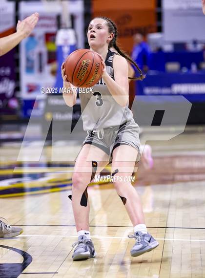 Thumbnail 1 in Skyline vs St. Vincent (MSHSAA Class 2 Championship) photogallery.