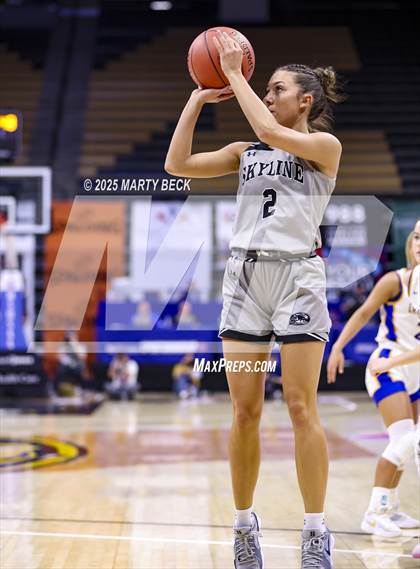 Thumbnail 3 in Skyline vs St. Vincent (MSHSAA Class 2 Championship) photogallery.