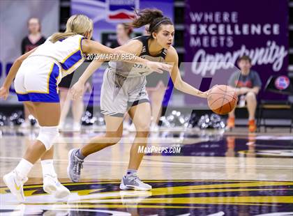 Thumbnail 2 in Skyline vs St. Vincent (MSHSAA Class 2 Championship) photogallery.