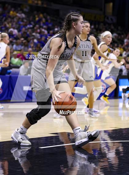 Thumbnail 1 in Skyline vs St. Vincent (MSHSAA Class 2 Championship) photogallery.