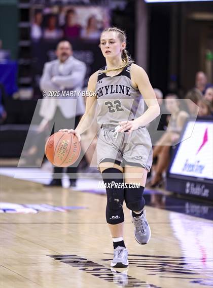 Thumbnail 3 in Skyline vs St. Vincent (MSHSAA Class 2 Championship) photogallery.