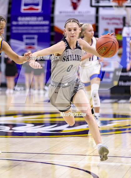 Thumbnail 1 in Skyline vs St. Vincent (MSHSAA Class 2 Championship) photogallery.