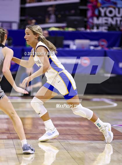 Thumbnail 1 in Skyline vs St. Vincent (MSHSAA Class 2 Championship) photogallery.