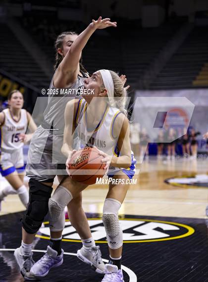 Thumbnail 1 in Skyline vs St. Vincent (MSHSAA Class 2 Championship) photogallery.