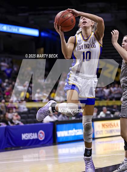 Thumbnail 1 in Skyline vs St. Vincent (MSHSAA Class 2 Championship) photogallery.