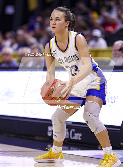 Thumbnail 1 in Skyline vs St. Vincent (MSHSAA Class 2 Championship) photogallery.