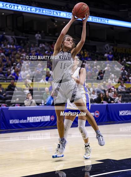 Thumbnail 2 in Skyline vs St. Vincent (MSHSAA Class 2 Championship) photogallery.