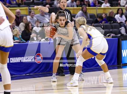 Thumbnail 2 in Skyline vs St. Vincent (MSHSAA Class 2 Championship) photogallery.