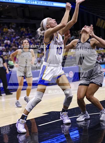 Thumbnail 1 in Skyline vs St. Vincent (MSHSAA Class 2 Championship) photogallery.