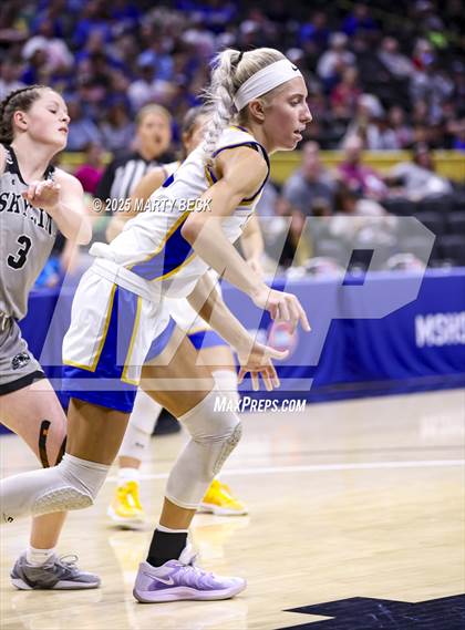 Thumbnail 3 in Skyline vs St. Vincent (MSHSAA Class 2 Championship) photogallery.