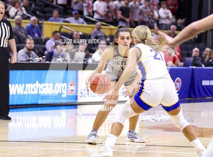 Thumbnail 2 in Skyline vs St. Vincent (MSHSAA Class 2 Championship) photogallery.