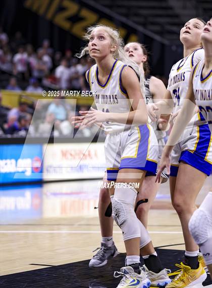 Thumbnail 2 in Skyline vs St. Vincent (MSHSAA Class 2 Championship) photogallery.