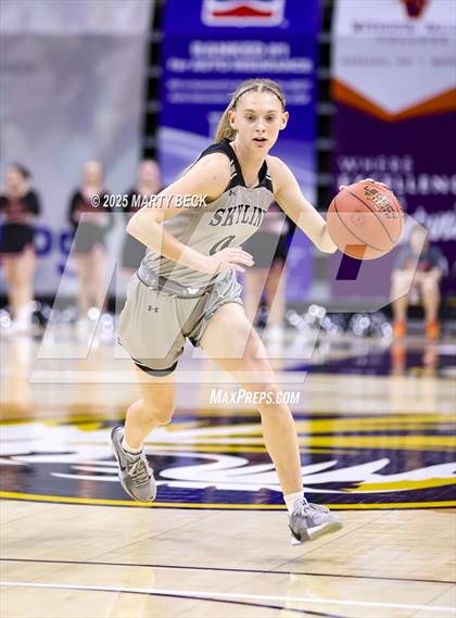 Thumbnail 1 in Skyline vs St. Vincent (MSHSAA Class 2 Championship) photogallery.