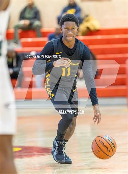 Thumbnail 3 in Holy Trinity vs Mt. Vernon (Gary Charlers Hoops Classic) photogallery.