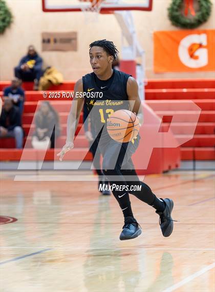 Thumbnail 2 in Holy Trinity vs Mt. Vernon (Gary Charlers Hoops Classic) photogallery.