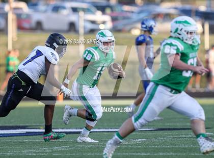 Thumbnail 1 in Smithville vs Raytown (Liberty Jamboree) photogallery.