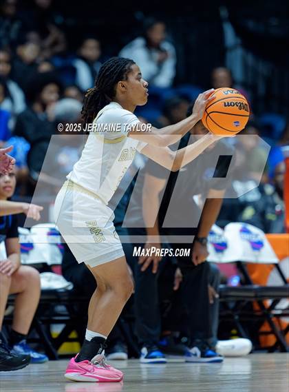 Thumbnail 2 in Newton vs. Grayson (GHSA 6A Finals) photogallery.