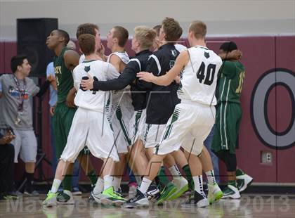 Thumbnail 3 in MaxPreps Holiday Classic Slam Dunk Contest photogallery.