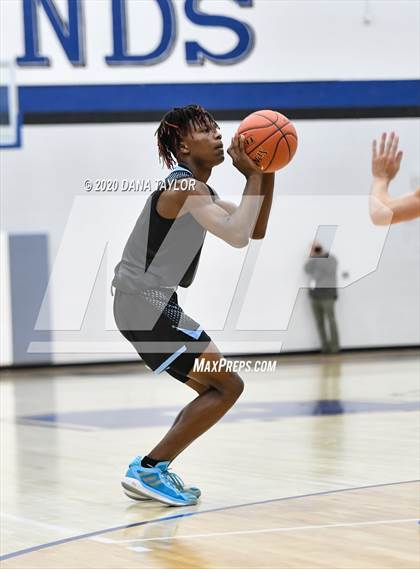 Thumbnail 3 in Hirschi @ Peaster photogallery.
