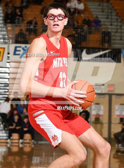 Thumbnail 1 in Mater Dei vs. Jesuit (Les Schwab Invitational) photogallery.