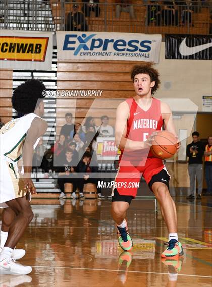 Thumbnail 1 in Mater Dei vs. Jesuit (Les Schwab Invitational) photogallery.