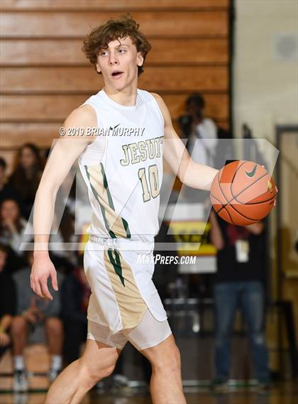 Thumbnail 1 in Mater Dei vs. Jesuit (Les Schwab Invitational) photogallery.