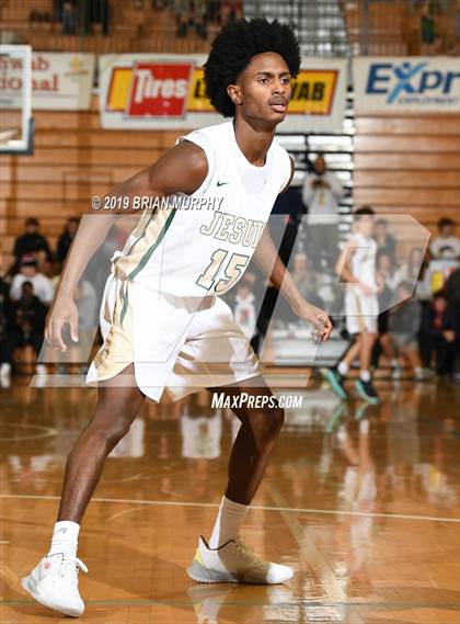 Thumbnail 2 in Mater Dei vs. Jesuit (Les Schwab Invitational) photogallery.