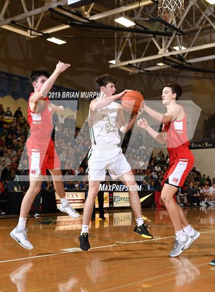 Thumbnail 3 in Mater Dei vs. Jesuit (Les Schwab Invitational) photogallery.