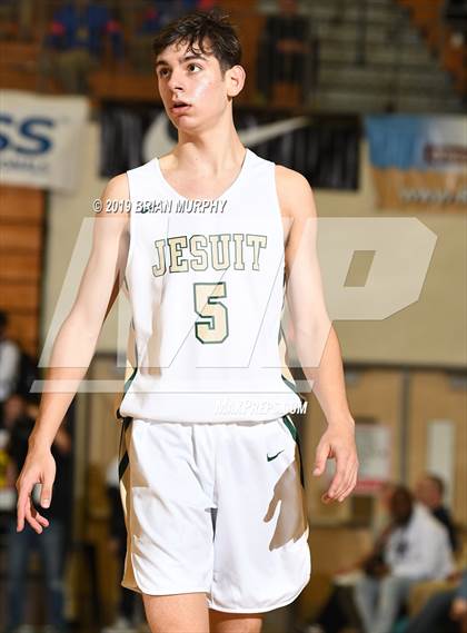 Thumbnail 2 in Mater Dei vs. Jesuit (Les Schwab Invitational) photogallery.