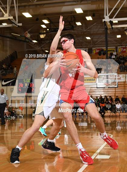 Thumbnail 3 in Mater Dei vs. Jesuit (Les Schwab Invitational) photogallery.