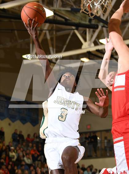 Thumbnail 2 in Mater Dei vs. Jesuit (Les Schwab Invitational) photogallery.