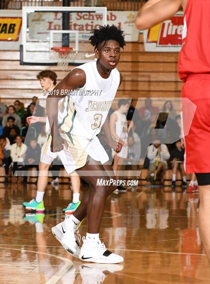 Thumbnail 1 in Mater Dei vs. Jesuit (Les Schwab Invitational) photogallery.