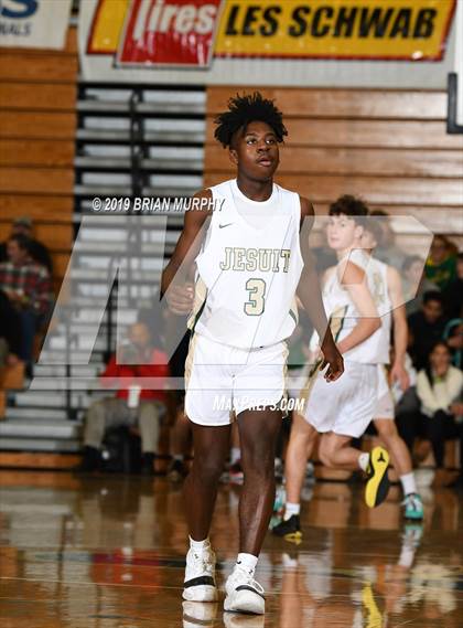 Thumbnail 1 in Mater Dei vs. Jesuit (Les Schwab Invitational) photogallery.